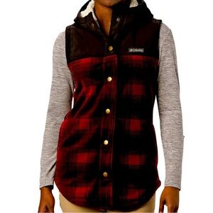 Columbia 2XL Woman’s Flannel Fleece Button-up Sherpa Hooded Outdoors Vest